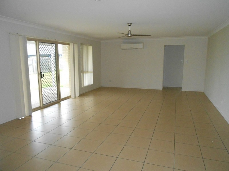 5  Grassdale Crescent, Morayfield QLD 4506