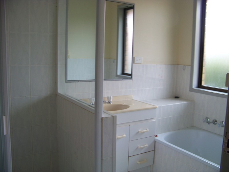 Unit 2/18  Neil Street, Caboolture QLD 4510