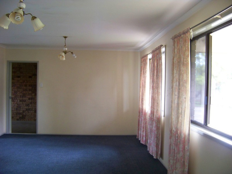 Unit 2/18  Neil Street, Caboolture QLD 4510