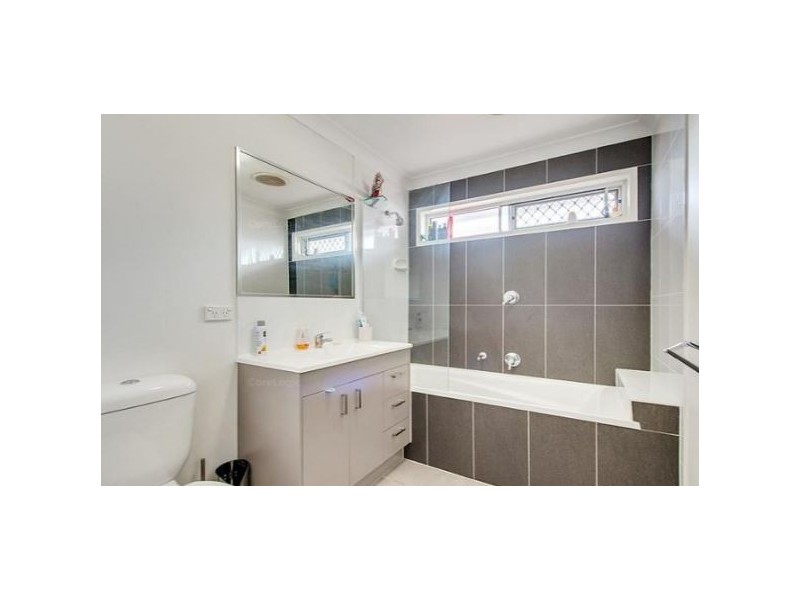 2/21 Reichman Street, Caboolture QLD 4510