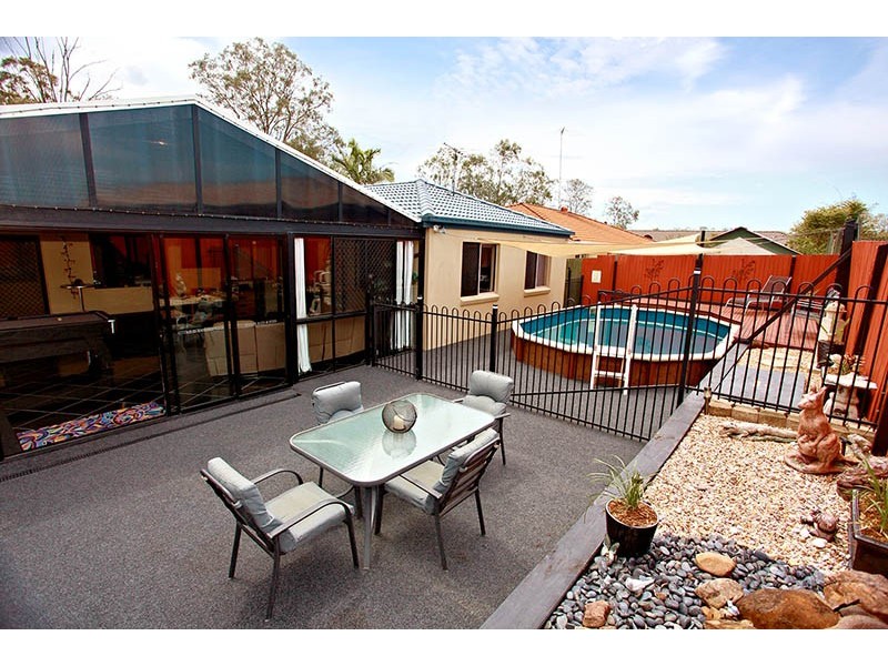 4 Beech Drive, Morayfield QLD 4506