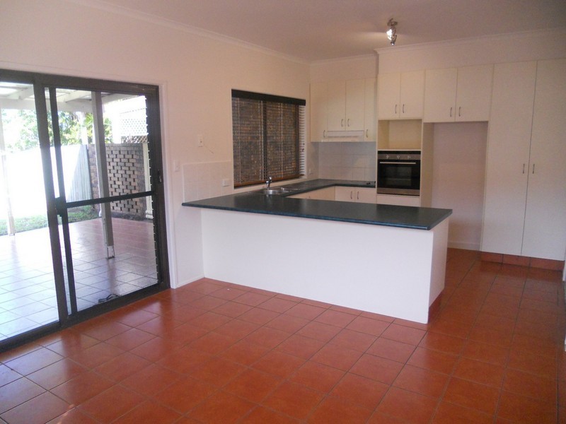 2/14 Jasmin Drive, Bongaree QLD 4507
