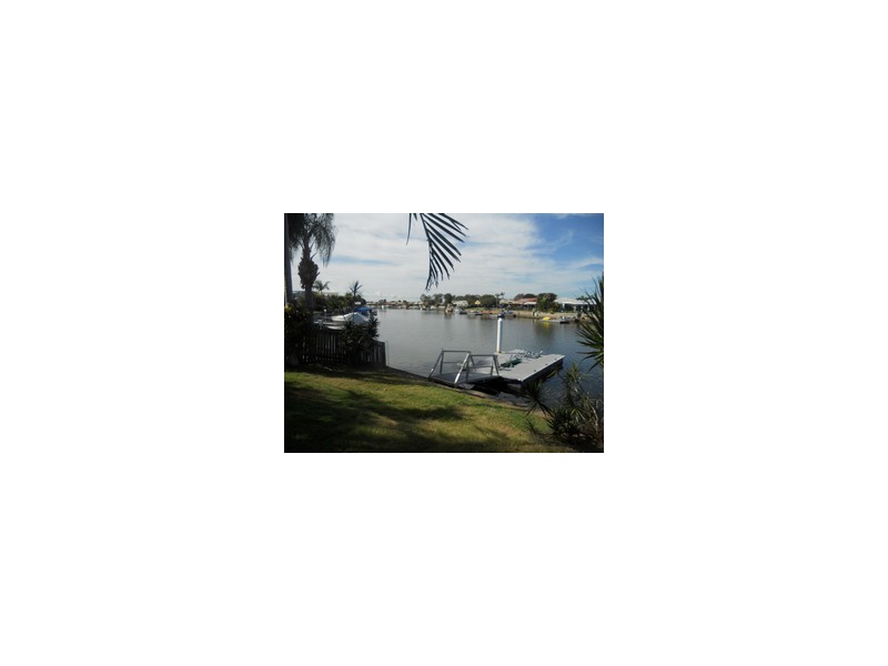 2/14 Jasmin Drive, Bongaree QLD 4507