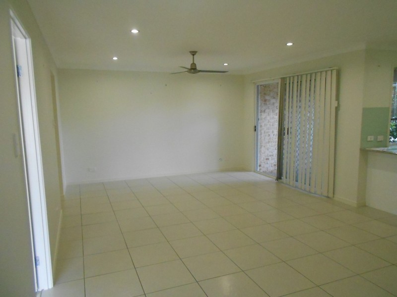 1/11 Sims Street, Caboolture QLD 4510