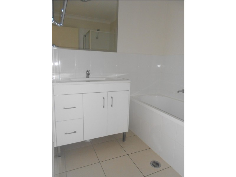 1/11 Sims Street, Caboolture QLD 4510