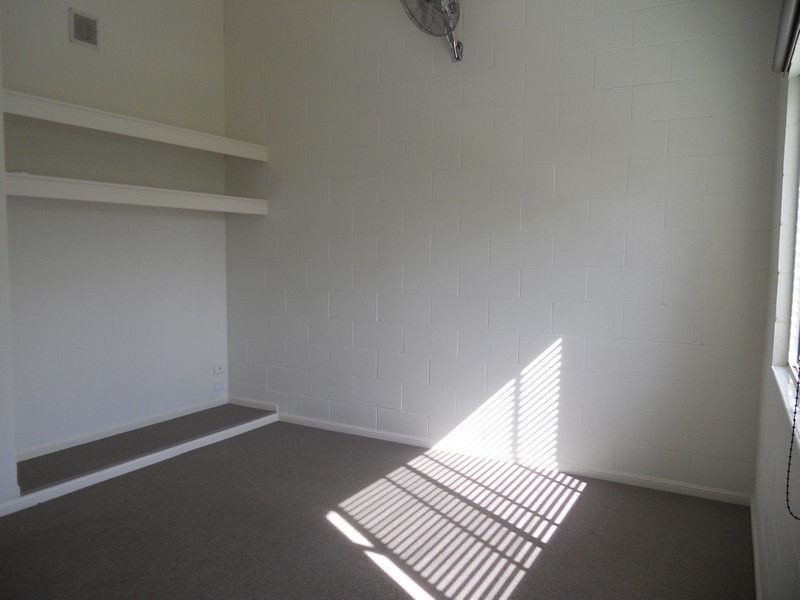 3/6 Railway Parade, Caboolture QLD 4510