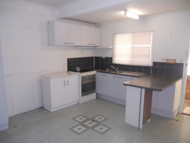 17 The Esplanade, Caboolture QLD 4510