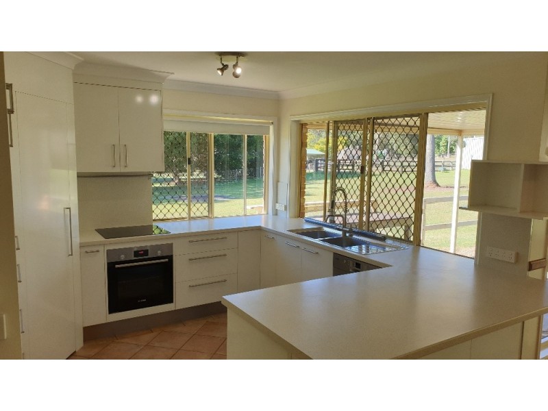 69-71 Kirrang Drive, Elimbah QLD 4516