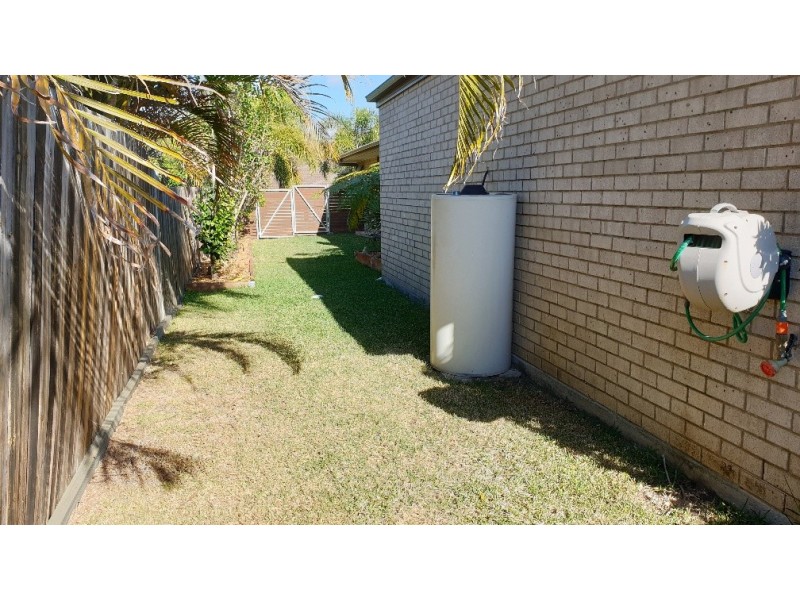 50 Hollywood Avenue, Bellmere QLD 4510