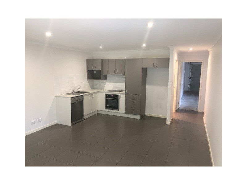 2/33 Acqua Street, Burpengary QLD 4505