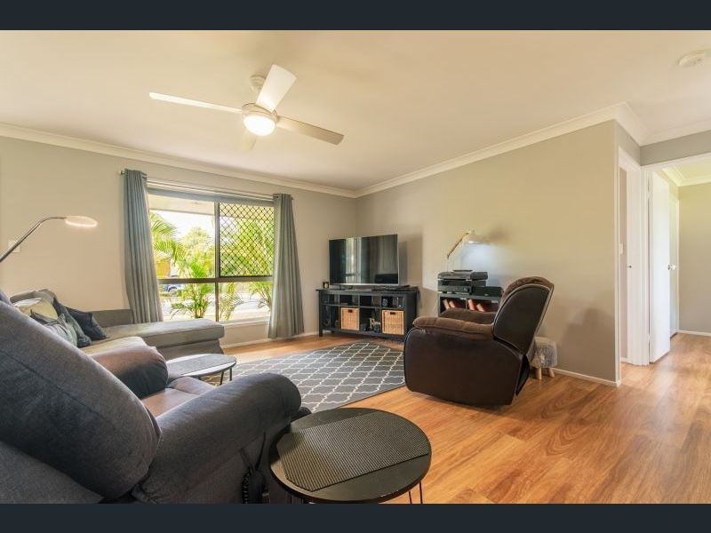 24 Cresthaven Drive, Morayfield QLD 4506