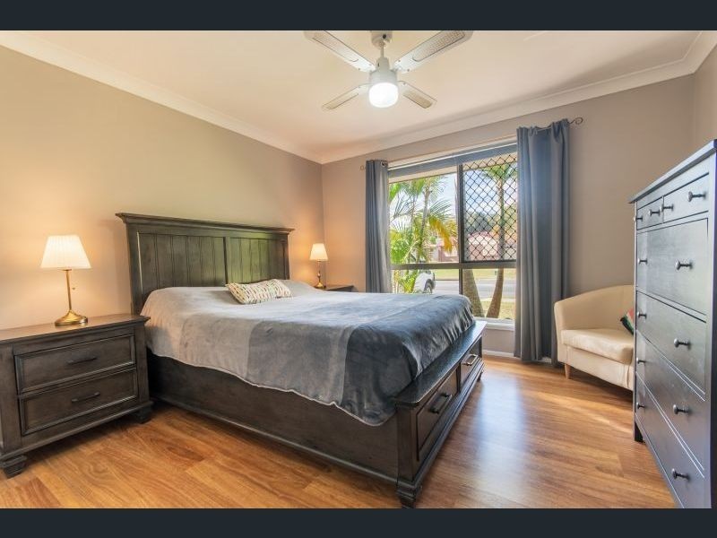 24 Cresthaven Drive, Morayfield QLD 4506