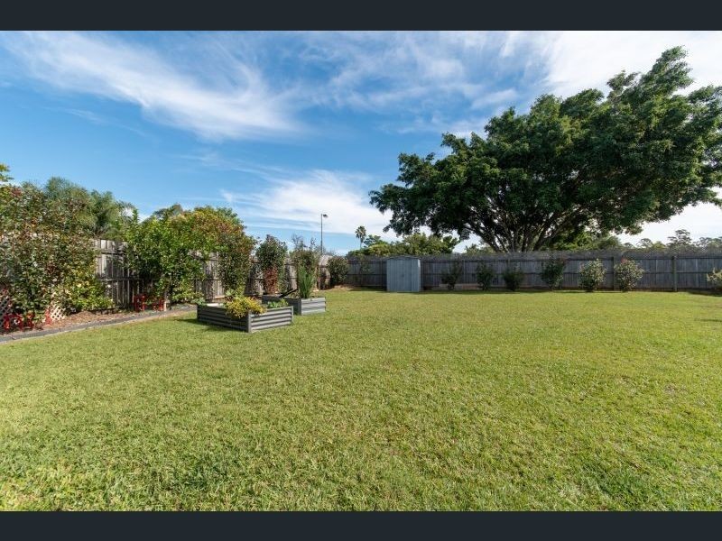 24 Cresthaven Drive, Morayfield QLD 4506