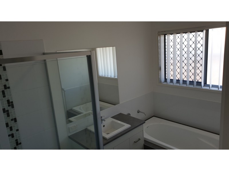 1/6 Coach Road West, Morayfield QLD 4506