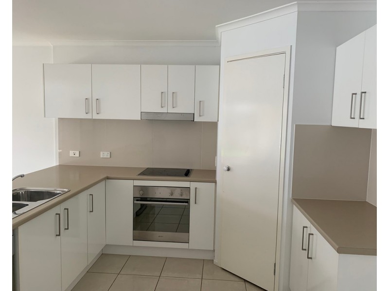 1/21 Hopkins Chase, Caboolture QLD 4510