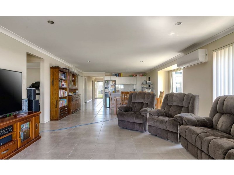 18 Highside Court, Morayfield QLD 4506