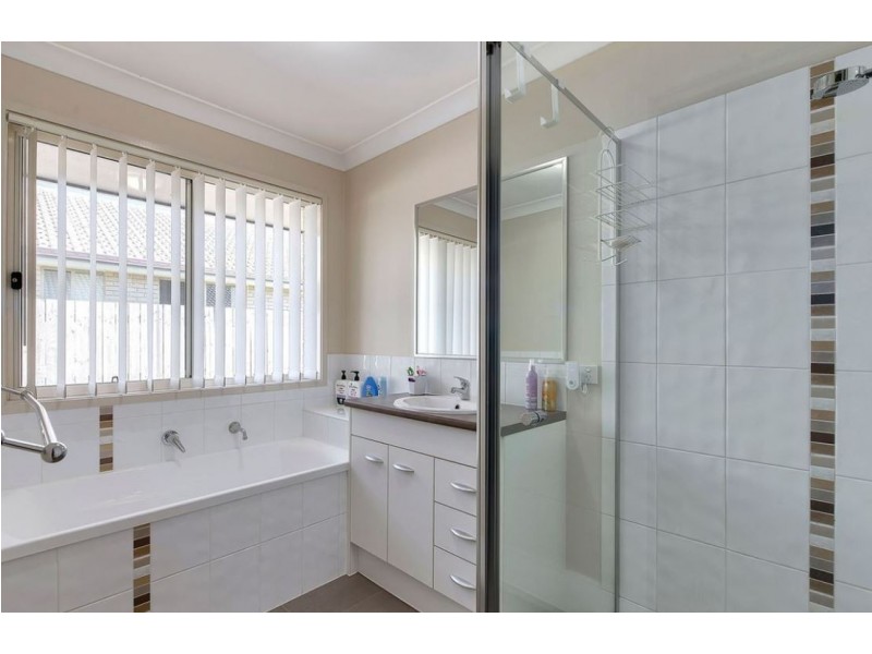 18 Highside Court, Morayfield QLD 4506