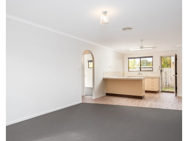 2/33 McKean Street, Caboolture QLD 4510