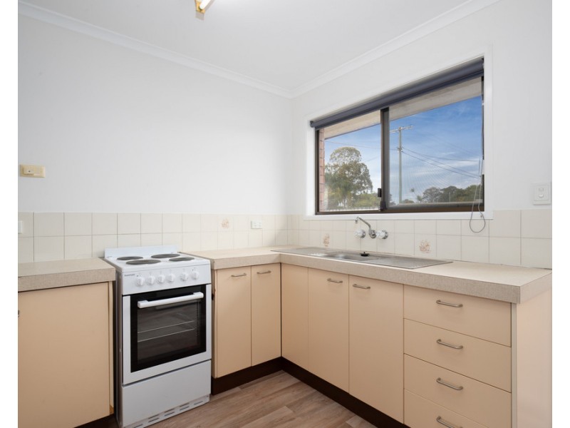 2/33 McKean Street, Caboolture QLD 4510