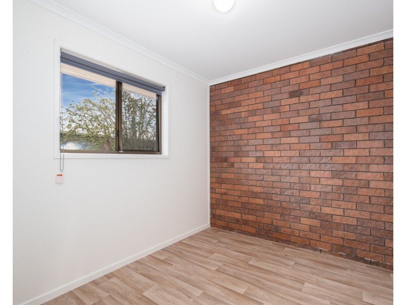 2/33 McKean Street, Caboolture QLD 4510