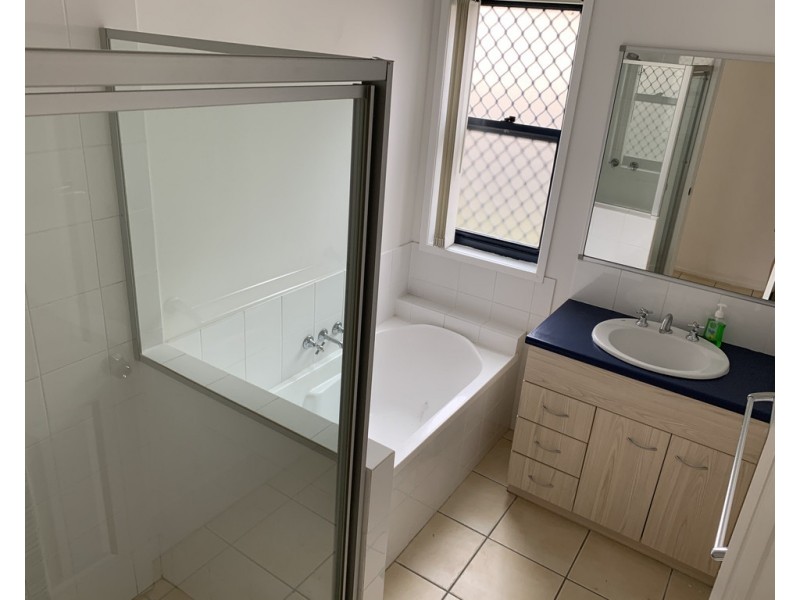 13 Christopher Place, Morayfield QLD 4506