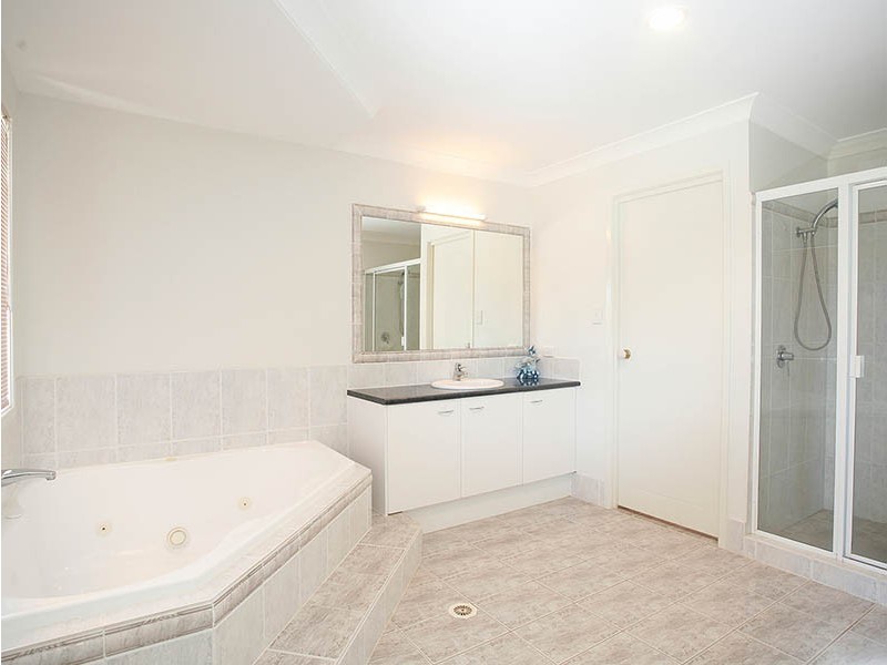 121 Darley Road, Upper Caboolture QLD 4510