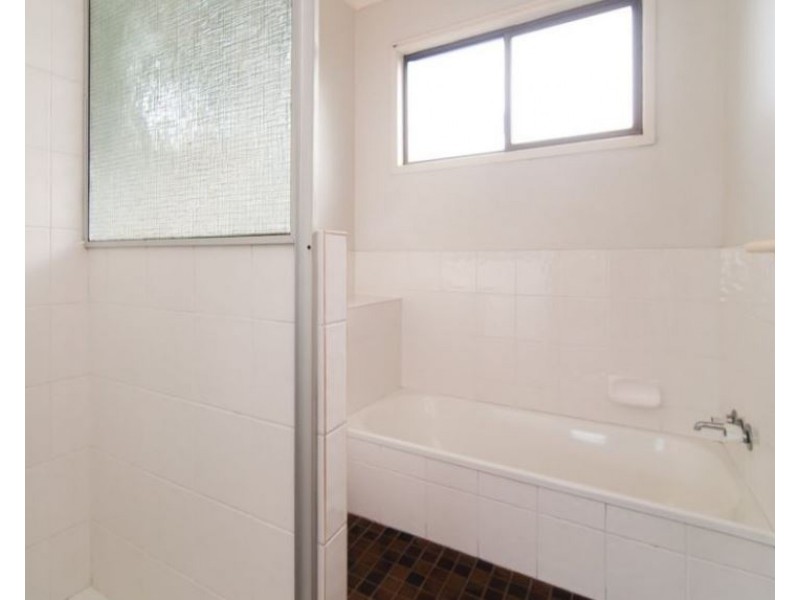 4 Kenneth Street, Morayfield QLD 4506