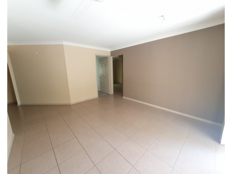 14 Stockridge Place, Morayfield QLD 4506