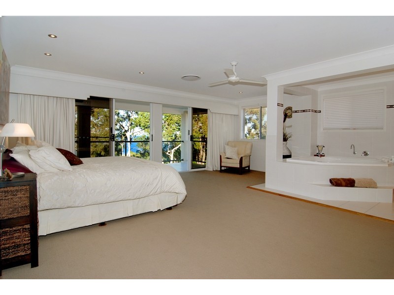 Sandstone Point QLD 4511