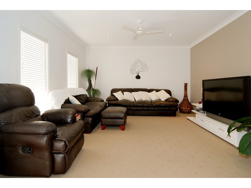 Sandstone Point QLD 4511