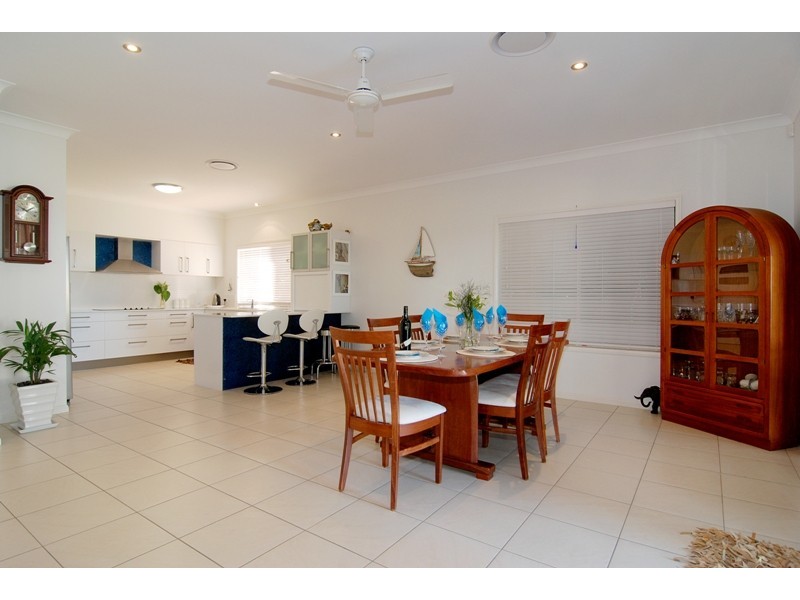 Sandstone Point QLD 4511