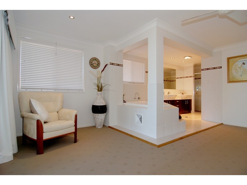 Sandstone Point QLD 4511