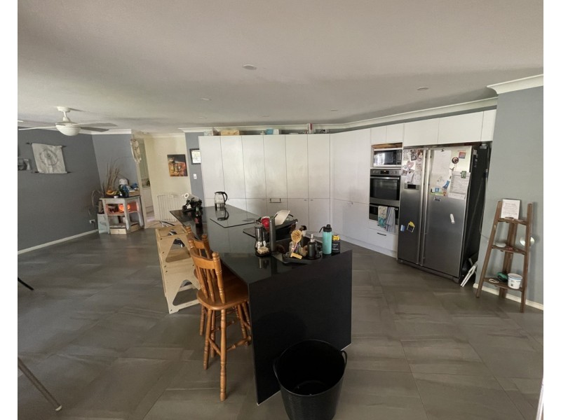 19 Hinchinbrook Court, Burpengary QLD 4505