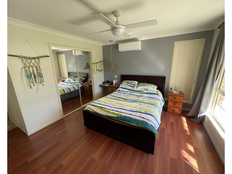 19 Hinchinbrook Court, Burpengary QLD 4505