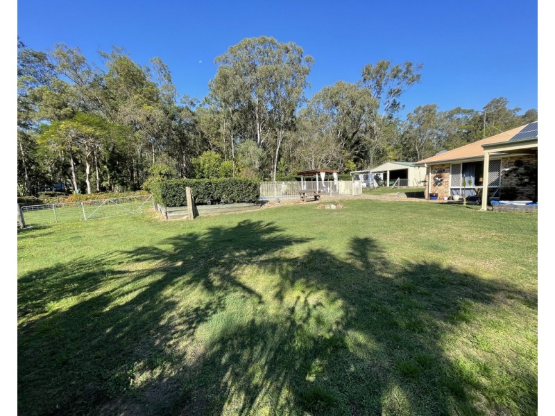 19 Hinchinbrook Court, Burpengary QLD 4505