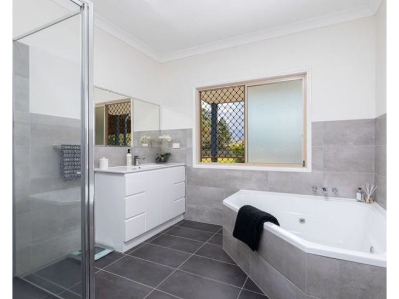 62 Goshawk Court, Caboolture QLD 4510