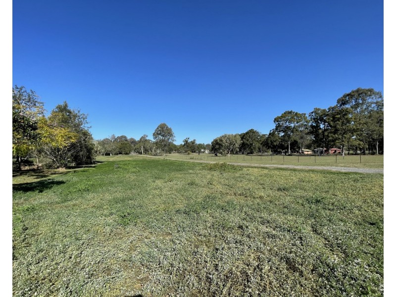40 Hickey Road, Caboolture QLD 4510
