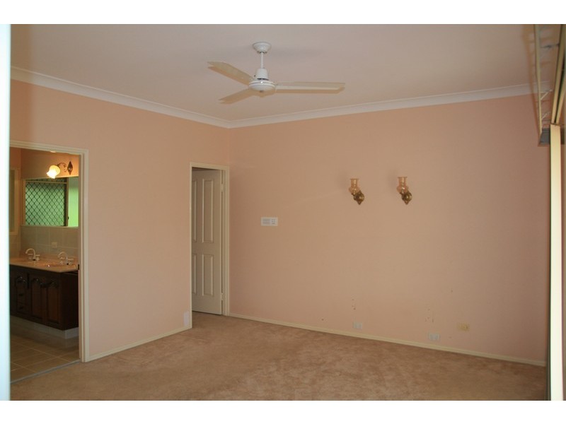 29 Chablis Court, Morayfield QLD 4506