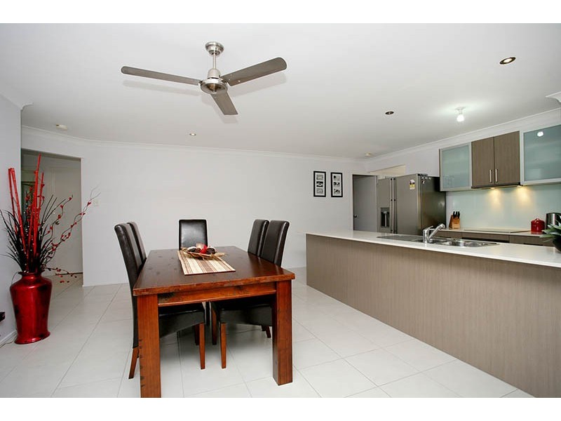 18 Compass Street, Caboolture South QLD 4510