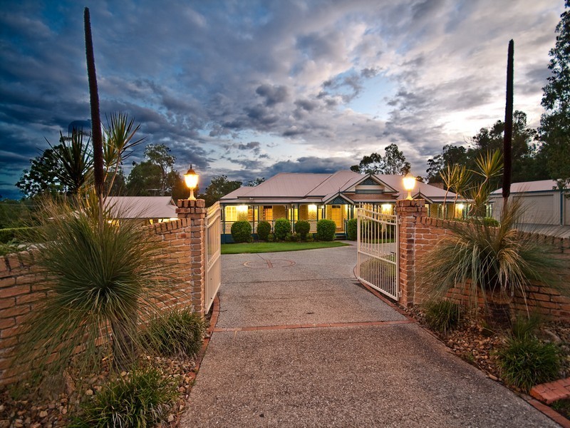 1 Madeline Drive, Morayfield QLD 4506