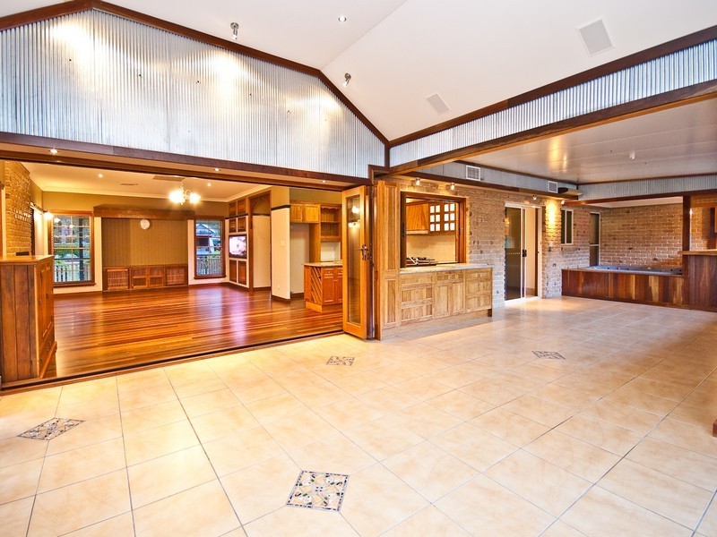 1 Madeline Drive, Morayfield QLD 4506