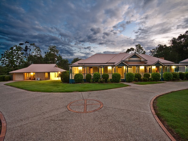 1 Madeline Drive, Morayfield QLD 4506