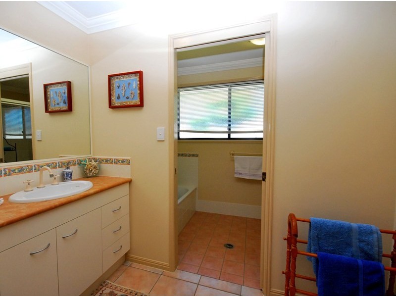 10  Manning Court, Morayfield QLD 4506