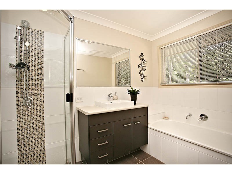 68 MacGinley Road, Upper Caboolture QLD 4510