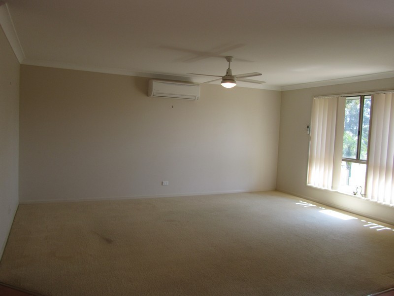 2/4 Jarad Street, Morayfield QLD 4506