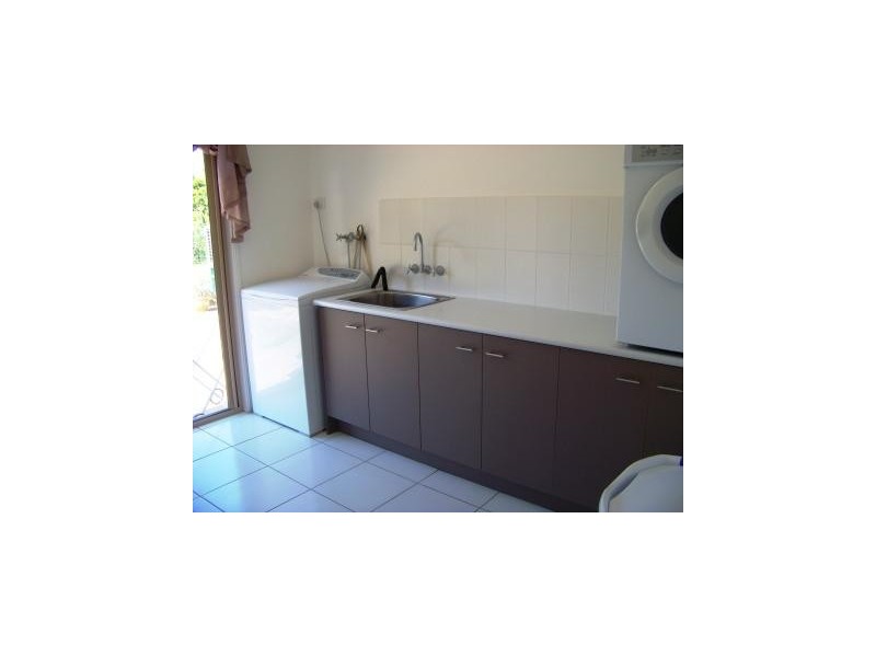 16 Bigita Place, Elimbah QLD 4516