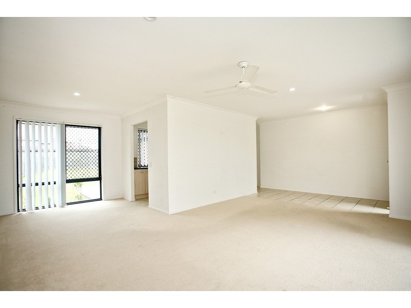 3 Christopher Place, Morayfield QLD 4506