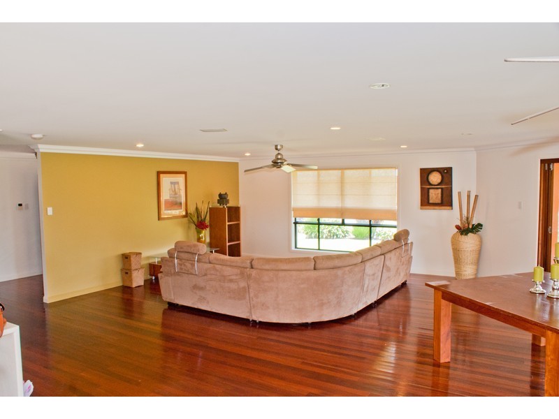 1 Martini Court, Morayfield QLD 4506