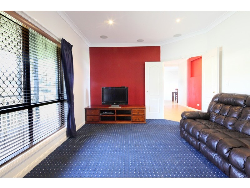 1-7 Flametree Court, Elimbah QLD 4516