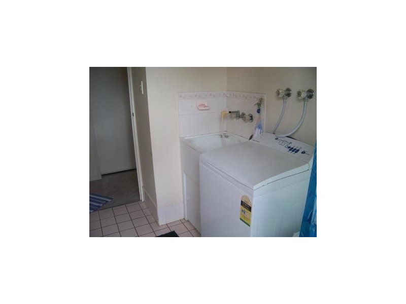 8 Grant Road, Morayfield QLD 4506